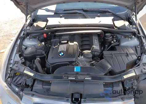 2008 BMW 328Xi из США, поврежденный, VIN WBAWV535X8P079029